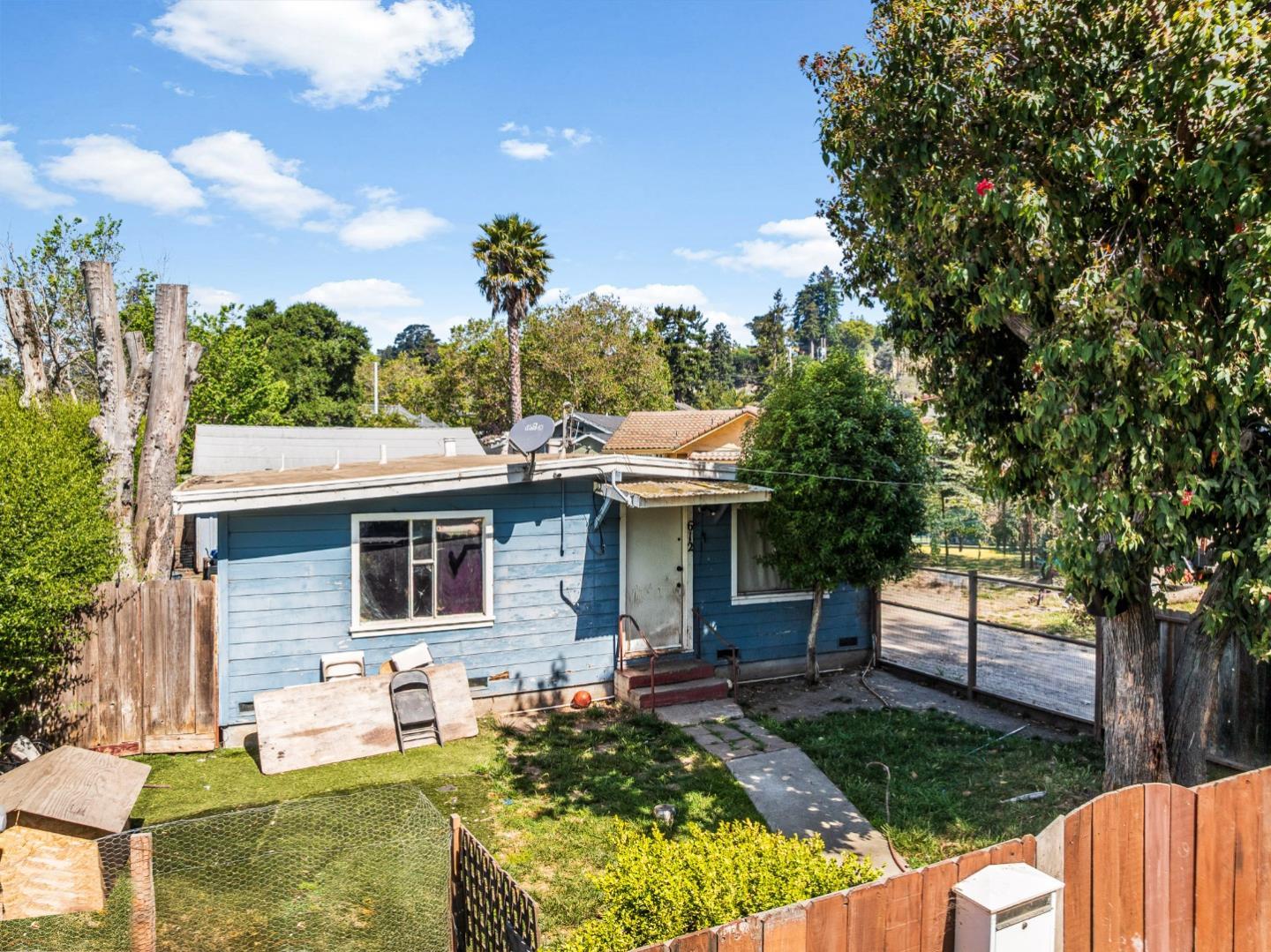 Detail Gallery Image 1 of 5 For 608 & 612 Mission St, Santa Cruz,  CA 95060 - – Beds | – Baths