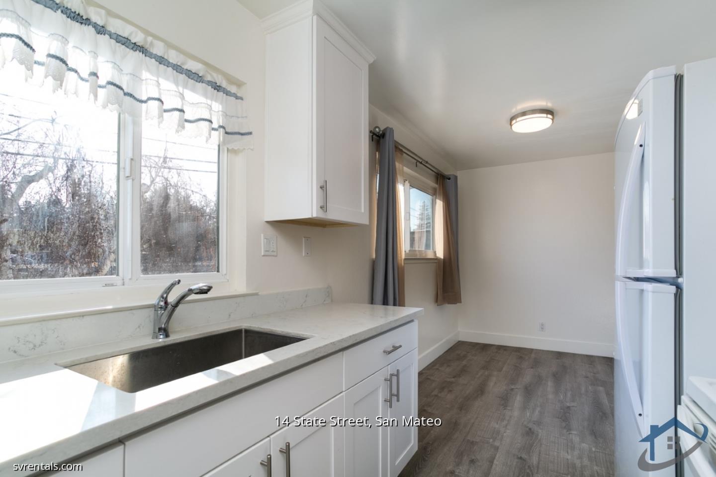 Detail Gallery Image 4 of 16 For 14 State St #8,  San Mateo,  CA 94401 - 1 Beds | 1 Baths