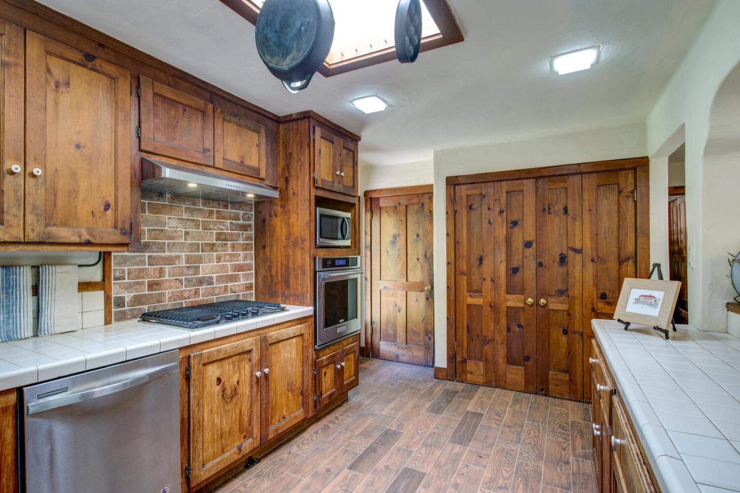 Detail Gallery Image 15 of 94 For 5090 La Honda Rd, San Gregorio,  CA 94074 - 2 Beds | 1 Baths