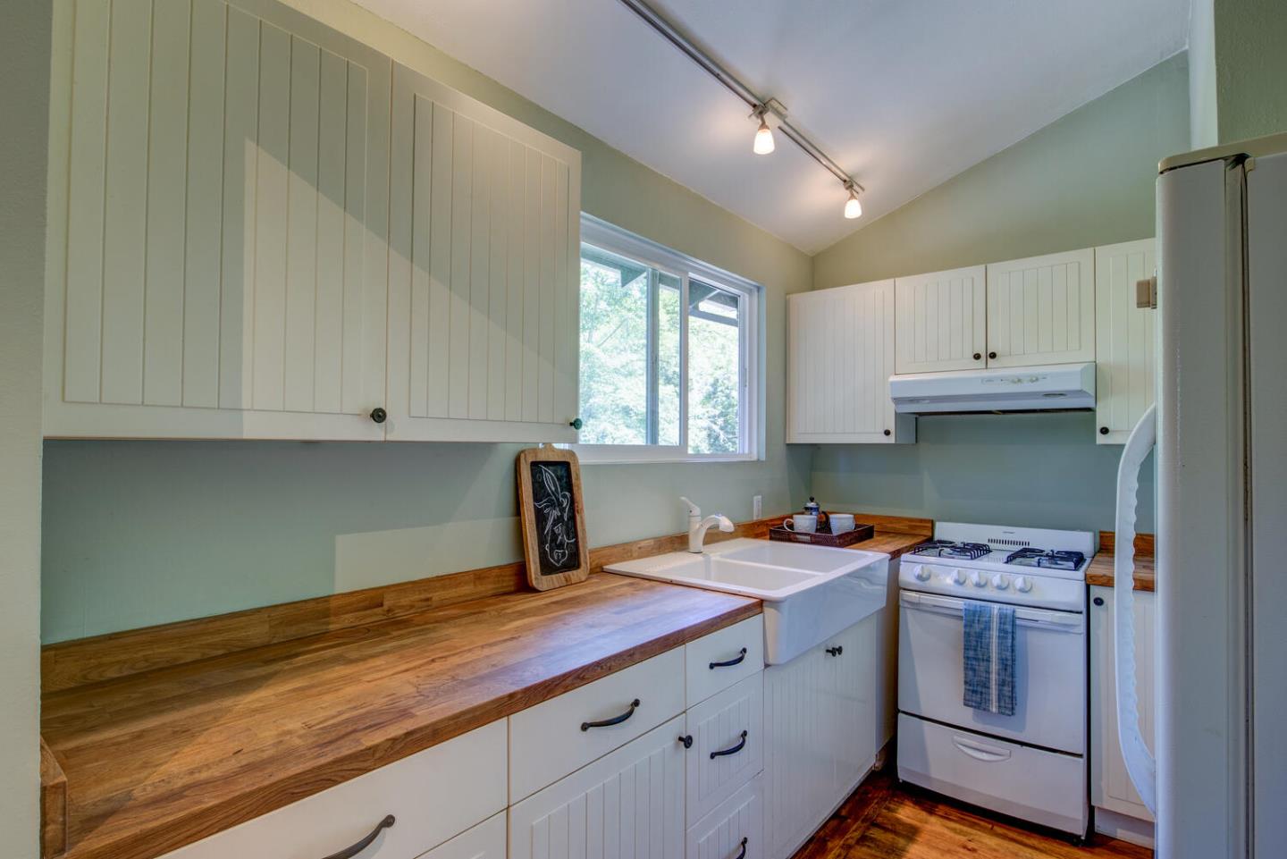 Detail Gallery Image 42 of 94 For 5090 La Honda Rd, San Gregorio,  CA 94074 - 2 Beds | 1 Baths