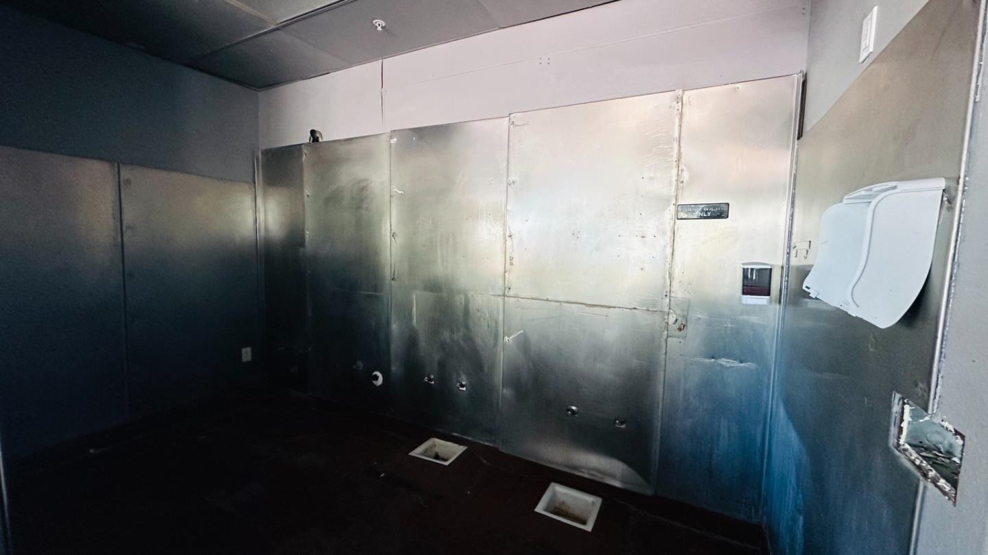 Detail Gallery Image 5 of 12 For 2050 Concourse Dr #2,  San Jose,  CA 95131 - – Beds | – Baths