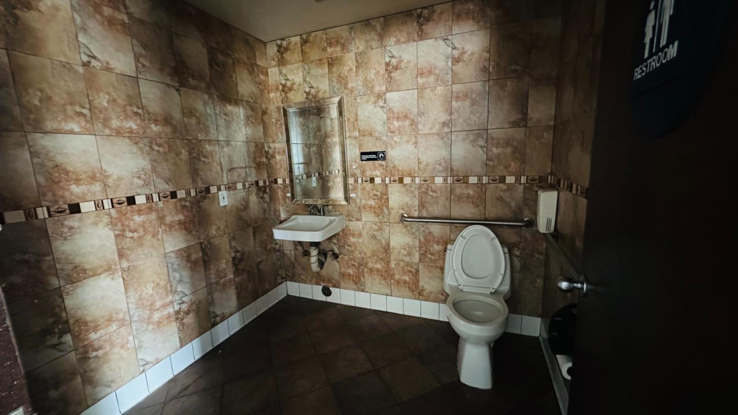 Detail Gallery Image 8 of 12 For 2050 Concourse Dr #2,  San Jose,  CA 95131 - – Beds | – Baths