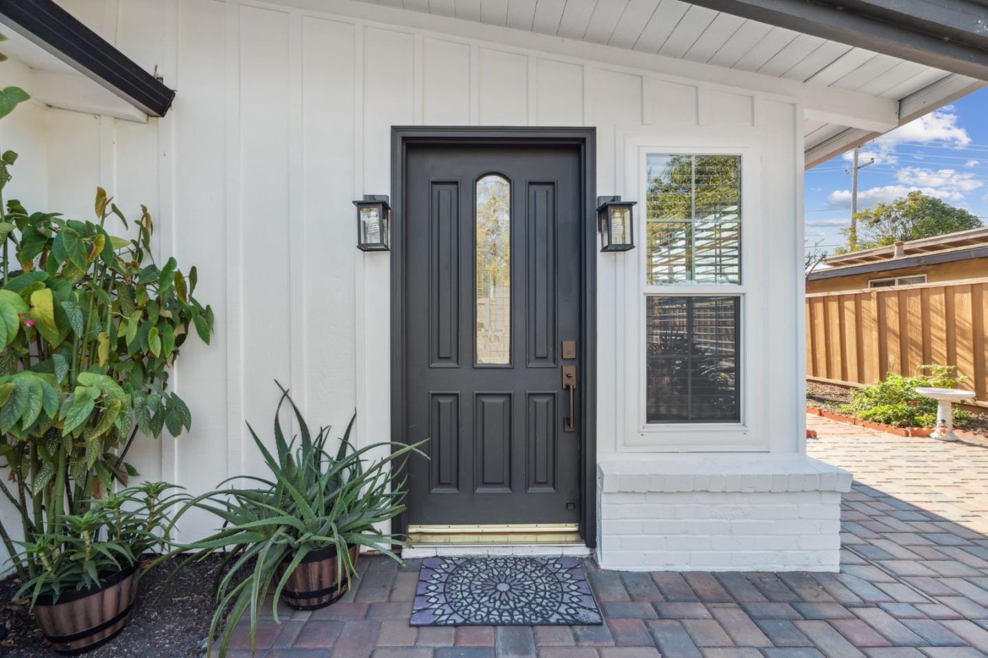 Detail Gallery Image 2 of 32 For 774 Lakewood Dr, Sunnyvale,  CA 94089 - 3 Beds | 2 Baths