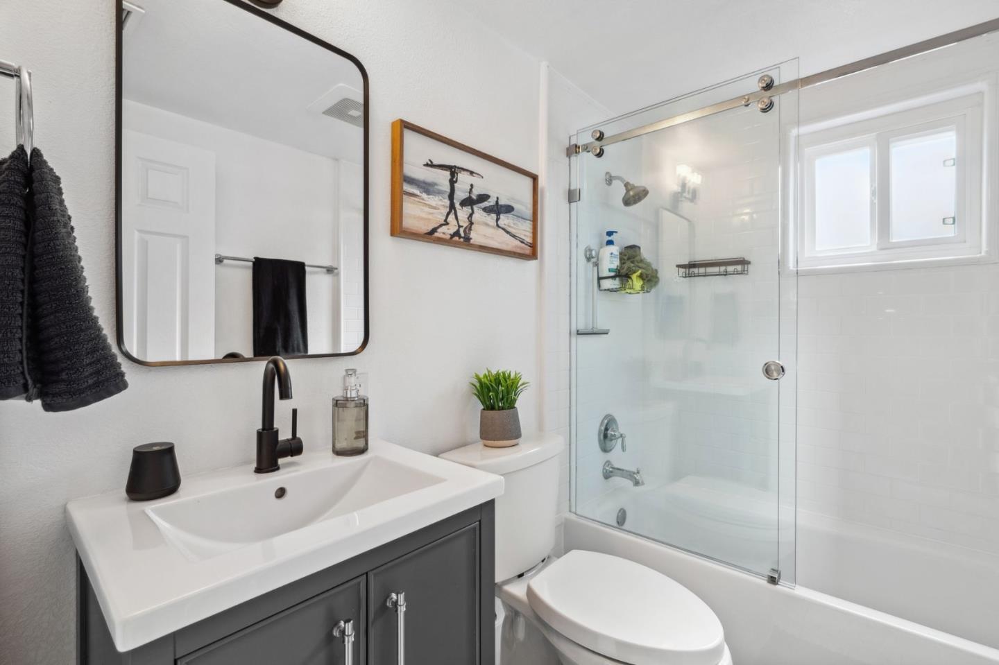 Detail Gallery Image 23 of 32 For 774 Lakewood Dr, Sunnyvale,  CA 94089 - 3 Beds | 2 Baths