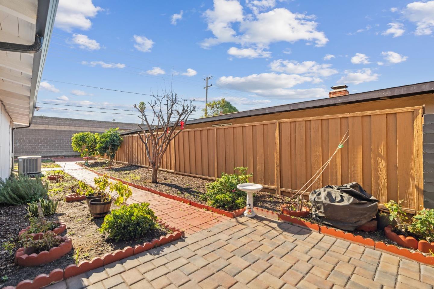 Detail Gallery Image 25 of 32 For 774 Lakewood Dr, Sunnyvale,  CA 94089 - 3 Beds | 2 Baths