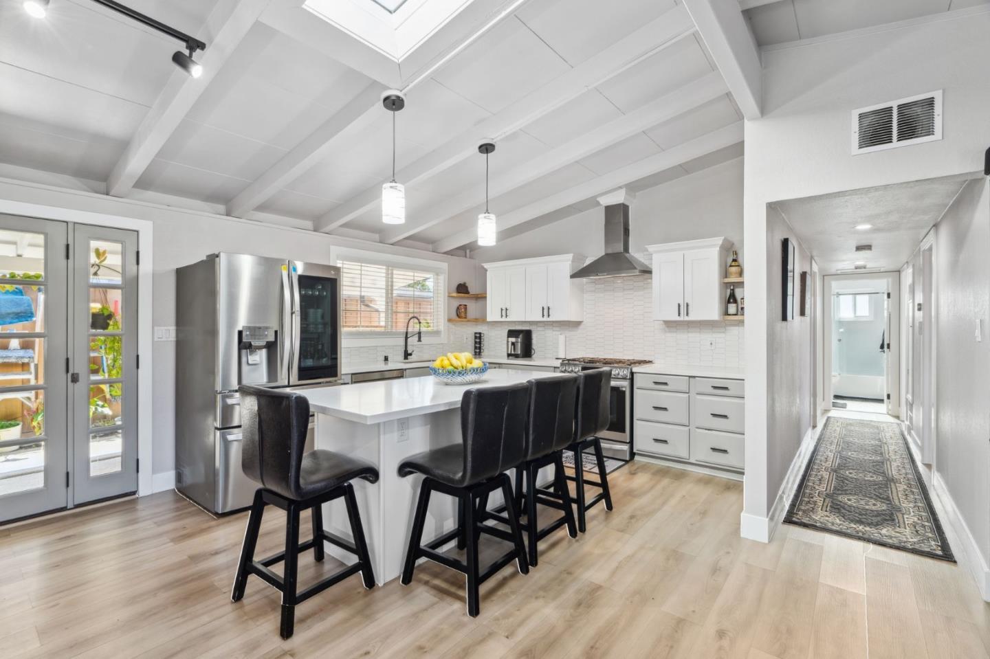 Detail Gallery Image 9 of 32 For 774 Lakewood Dr, Sunnyvale,  CA 94089 - 3 Beds | 2 Baths