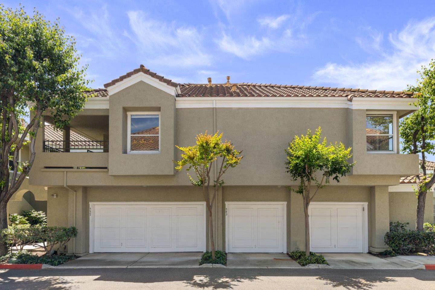 Detail Gallery Image 1 of 32 For 539 Quailbrook Ct, San Jose,  CA 95110 - 2 Beds | 2 Baths