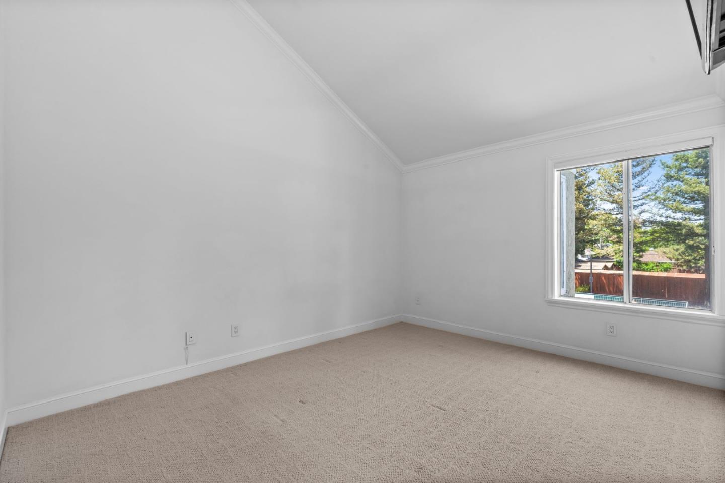 Detail Gallery Image 19 of 32 For 539 Quailbrook Ct, San Jose,  CA 95110 - 2 Beds | 2 Baths