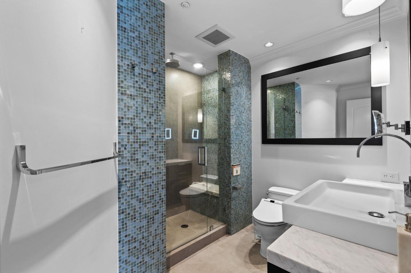 Detail Gallery Image 21 of 32 For 539 Quailbrook Ct, San Jose,  CA 95110 - 2 Beds | 2 Baths