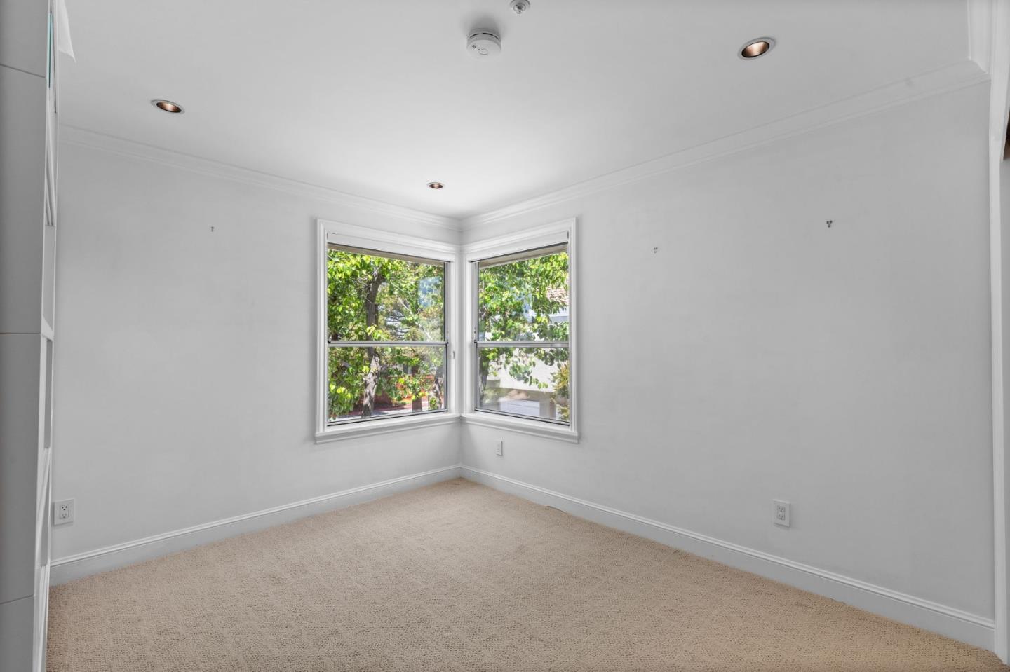 Detail Gallery Image 24 of 32 For 539 Quailbrook Ct, San Jose,  CA 95110 - 2 Beds | 2 Baths