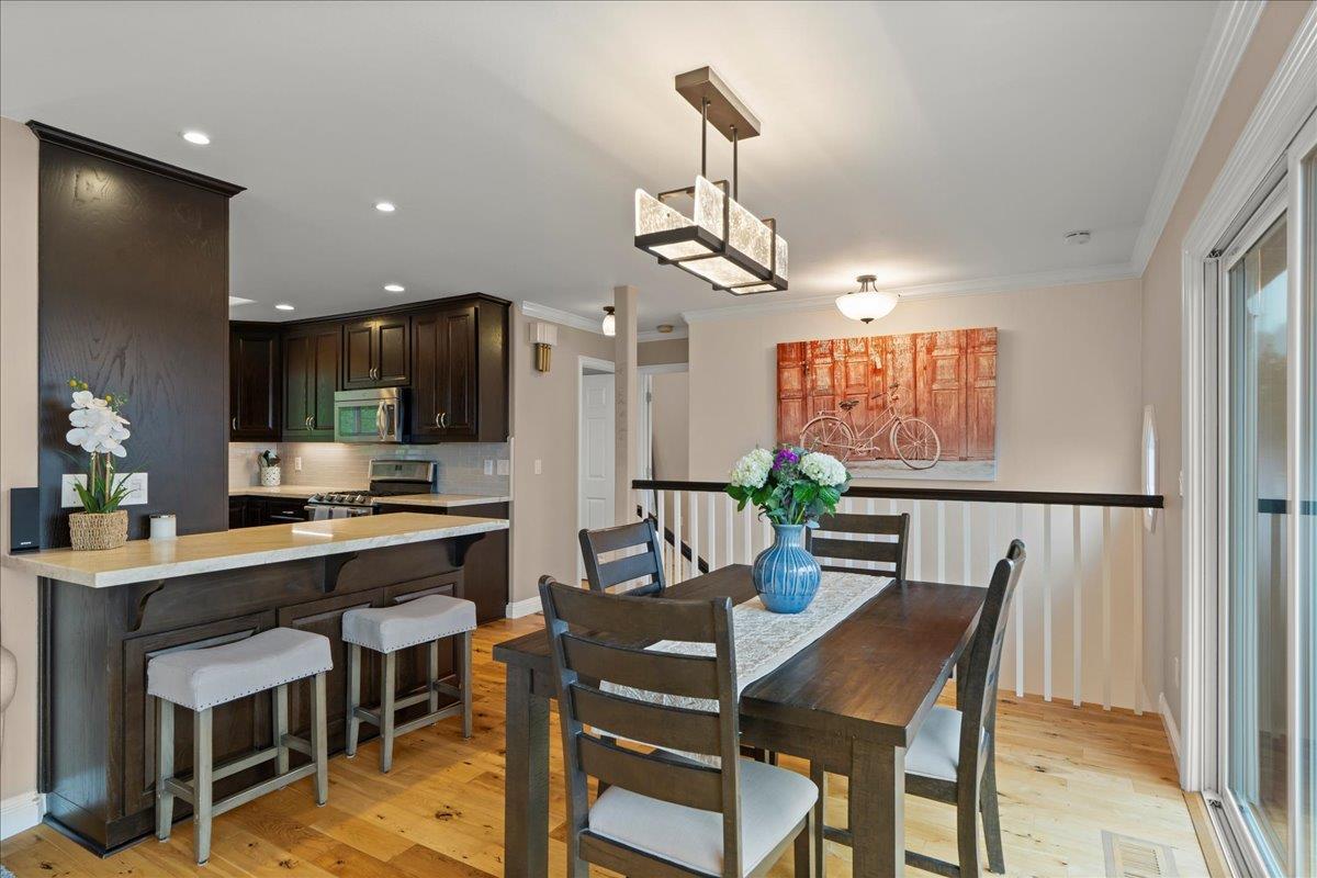 Detail Gallery Image 7 of 40 For 25400 Radonich Rd, Los Gatos,  CA 95033 - 3 Beds | 2/1 Baths