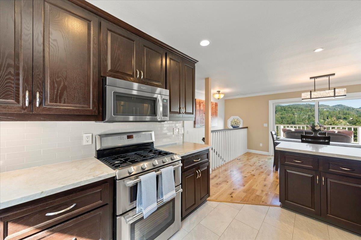 Detail Gallery Image 9 of 40 For 25400 Radonich Rd, Los Gatos,  CA 95033 - 3 Beds | 2/1 Baths