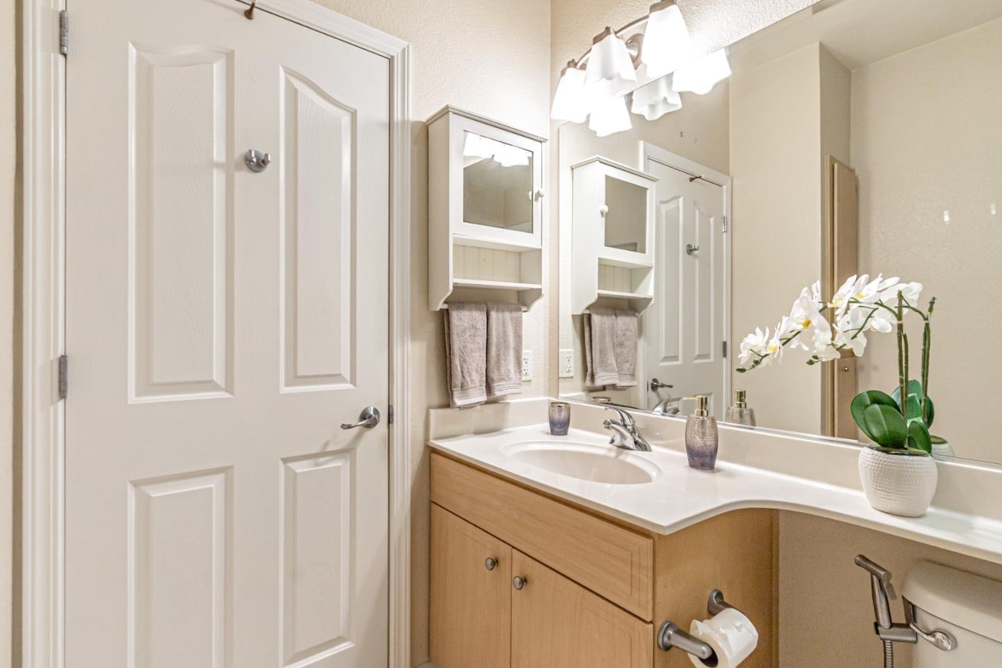 Detail Gallery Image 33 of 46 For 801 S Winchester Blvd #1202,  San Jose,  CA 95128 - 2 Beds | 2 Baths