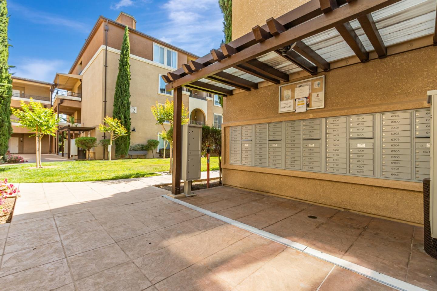 Detail Gallery Image 39 of 46 For 801 S Winchester Blvd #1202,  San Jose,  CA 95128 - 2 Beds | 2 Baths