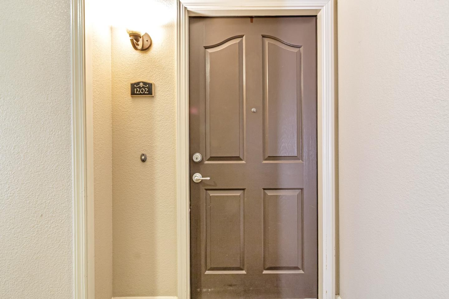 Detail Gallery Image 4 of 46 For 801 S Winchester Blvd #1202,  San Jose,  CA 95128 - 2 Beds | 2 Baths