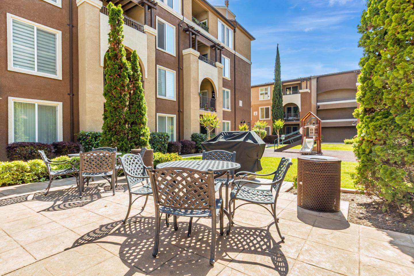 Detail Gallery Image 42 of 46 For 801 S Winchester Blvd #1202,  San Jose,  CA 95128 - 2 Beds | 2 Baths