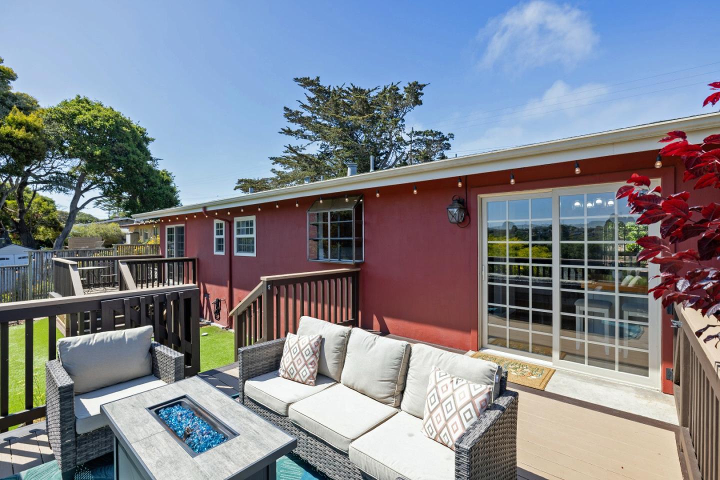 Detail Gallery Image 15 of 17 For 955 Casanova Ave, Monterey,  CA 93940 - 3 Beds | 2 Baths