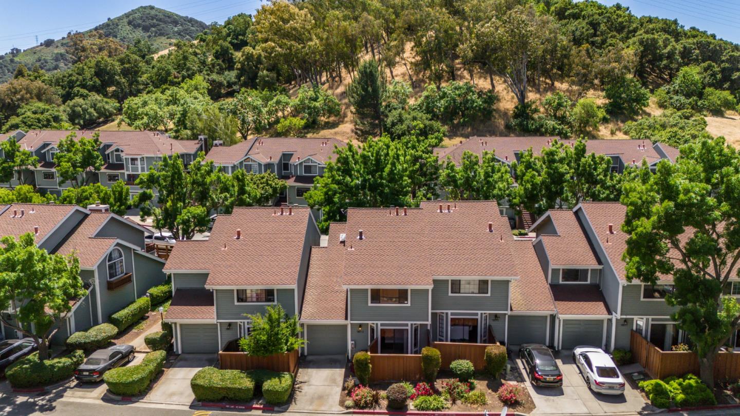 Detail Gallery Image 11 of 36 For 18013 Hillwood Ln, Morgan Hill,  CA 95037 - 2 Beds | 2/1 Baths