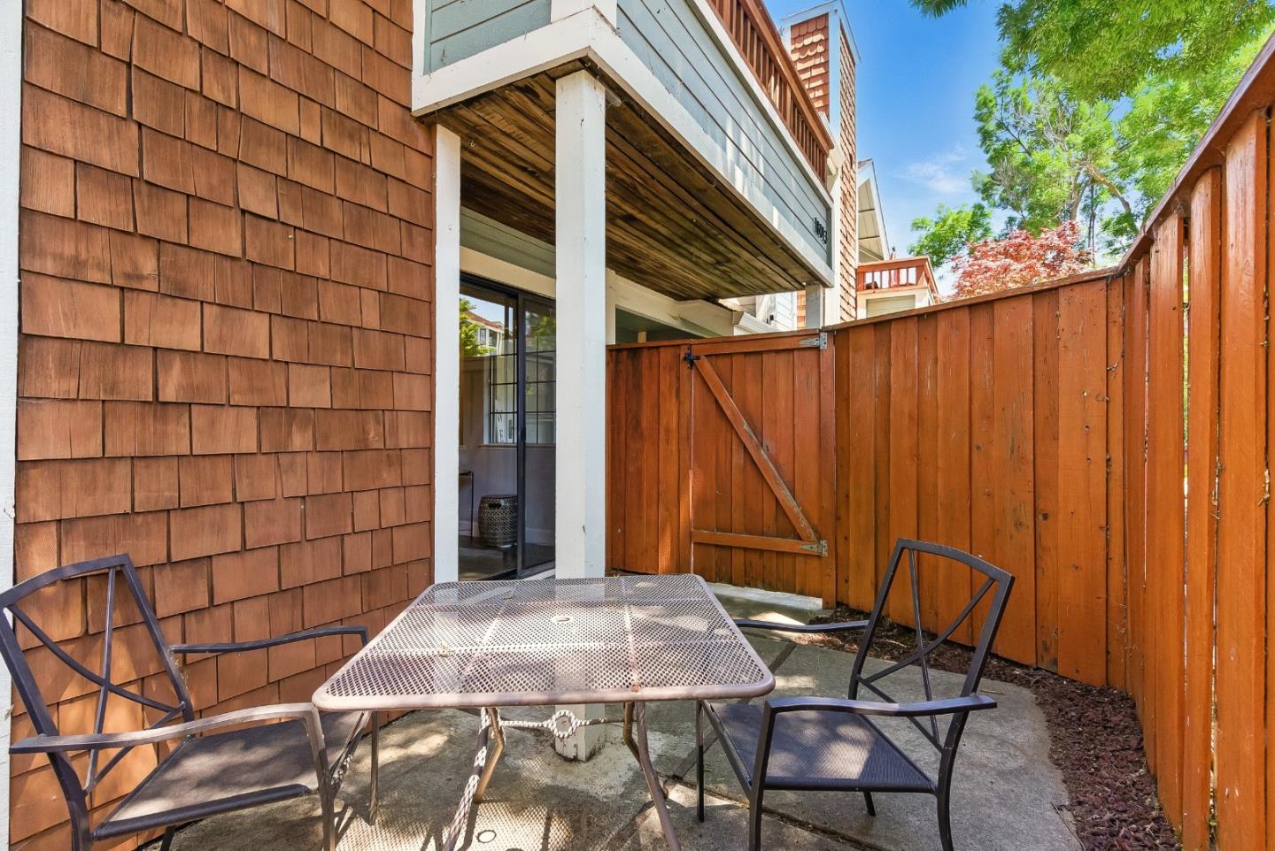 Detail Gallery Image 6 of 36 For 18013 Hillwood Ln, Morgan Hill,  CA 95037 - 2 Beds | 2/1 Baths