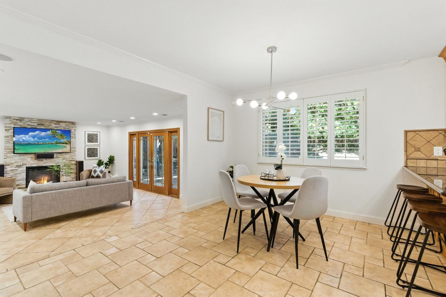 Detail Gallery Image 19 of 75 For 4418 Valle Vis, Pittsburg,  CA 94565 - 5 Beds | 2/1 Baths