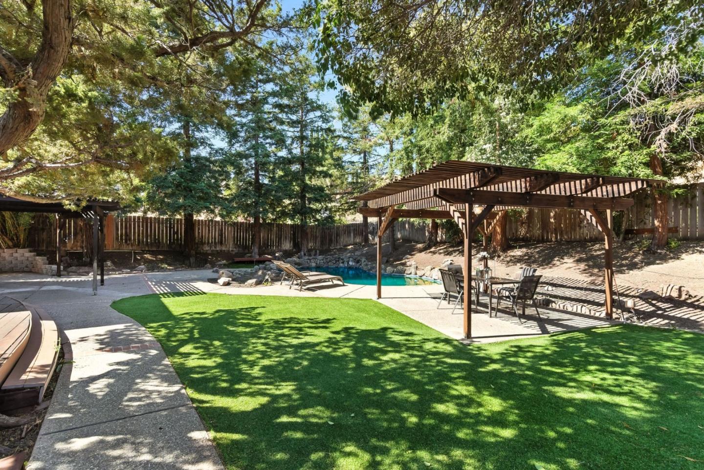 Detail Gallery Image 45 of 75 For 4418 Valle Vis, Pittsburg,  CA 94565 - 5 Beds | 2/1 Baths