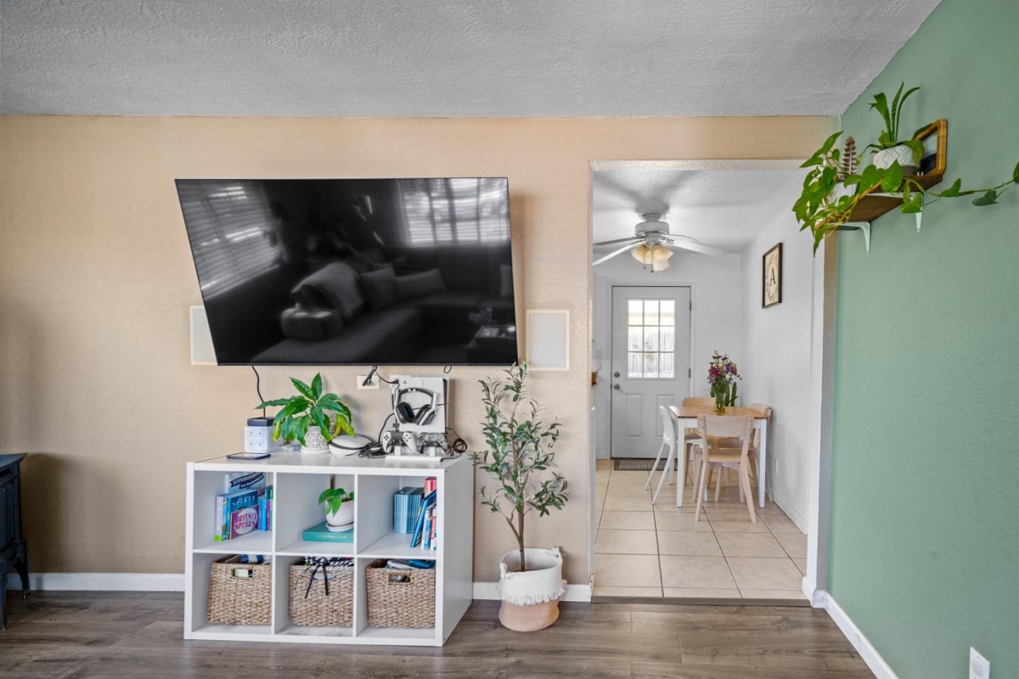 Detail Gallery Image 11 of 29 For 9529 Pollock Ln, Prunedale,  CA 93907 - 2 Beds | 1 Baths