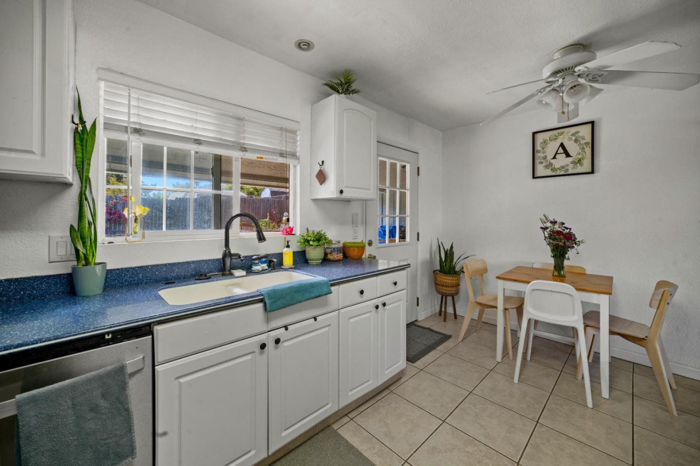 Detail Gallery Image 7 of 29 For 9529 Pollock Ln, Prunedale,  CA 93907 - 2 Beds | 1 Baths