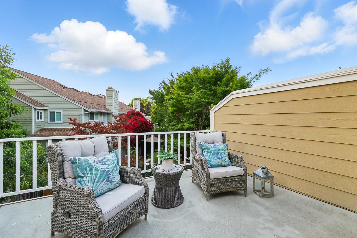 Detail Gallery Image 27 of 38 For 181 Ada Ave #14,  Mountain View,  CA 94043 - 2 Beds | 2/1 Baths