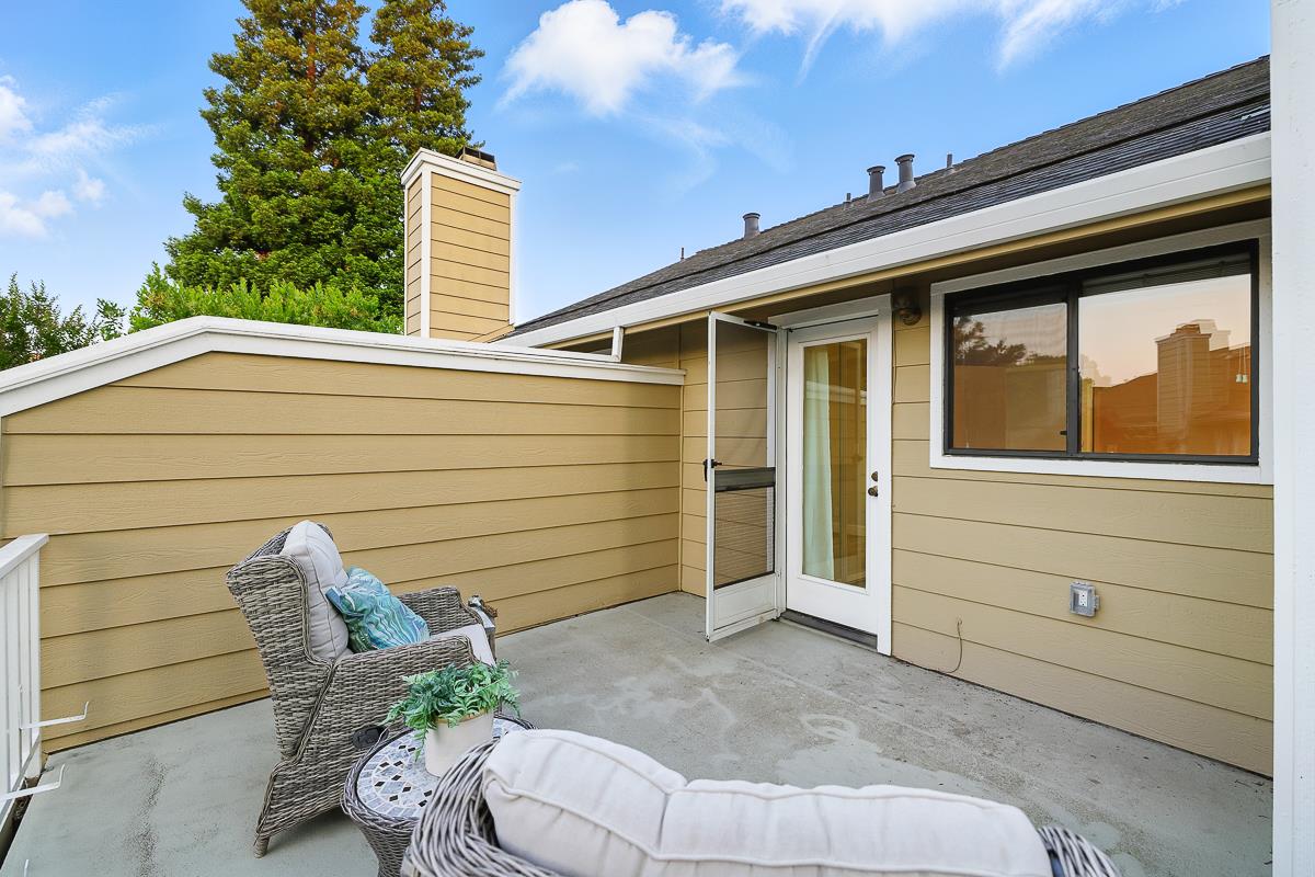 Detail Gallery Image 28 of 38 For 181 Ada Ave #14,  Mountain View,  CA 94043 - 2 Beds | 2/1 Baths
