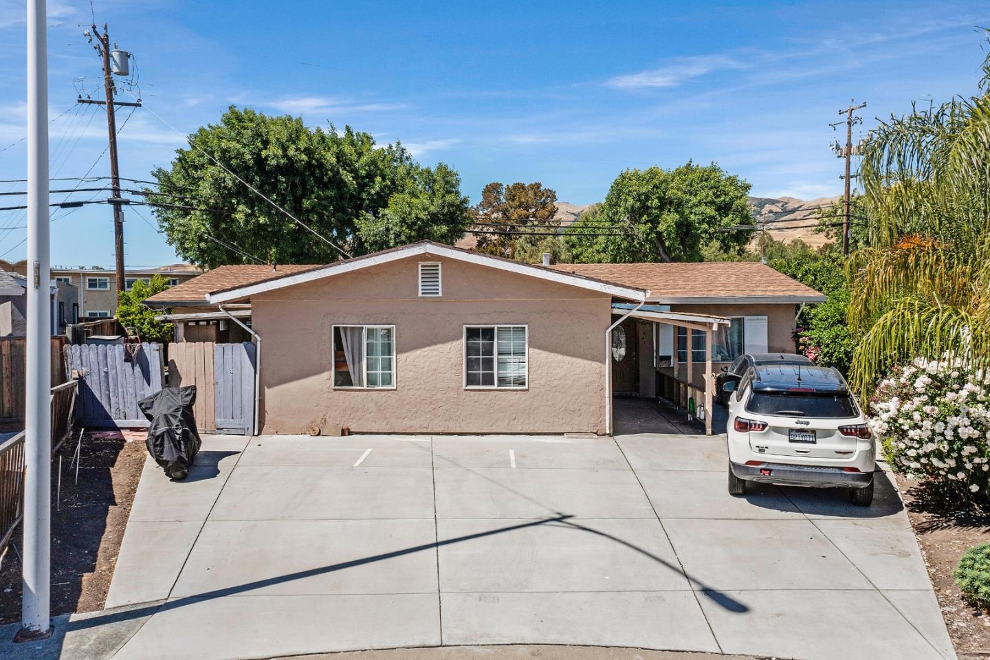 Detail Gallery Image 2 of 48 For 1549 Jupiter Way Way, Milpitas,  CA 95035 - 6 Beds | 4 Baths