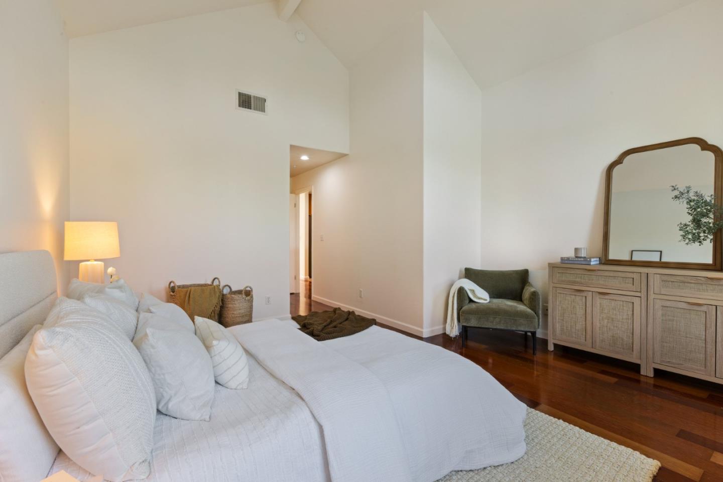 Detail Gallery Image 14 of 30 For 2009 Showers Dr #2,  Mountain View,  CA 94040 - 2 Beds | 2 Baths