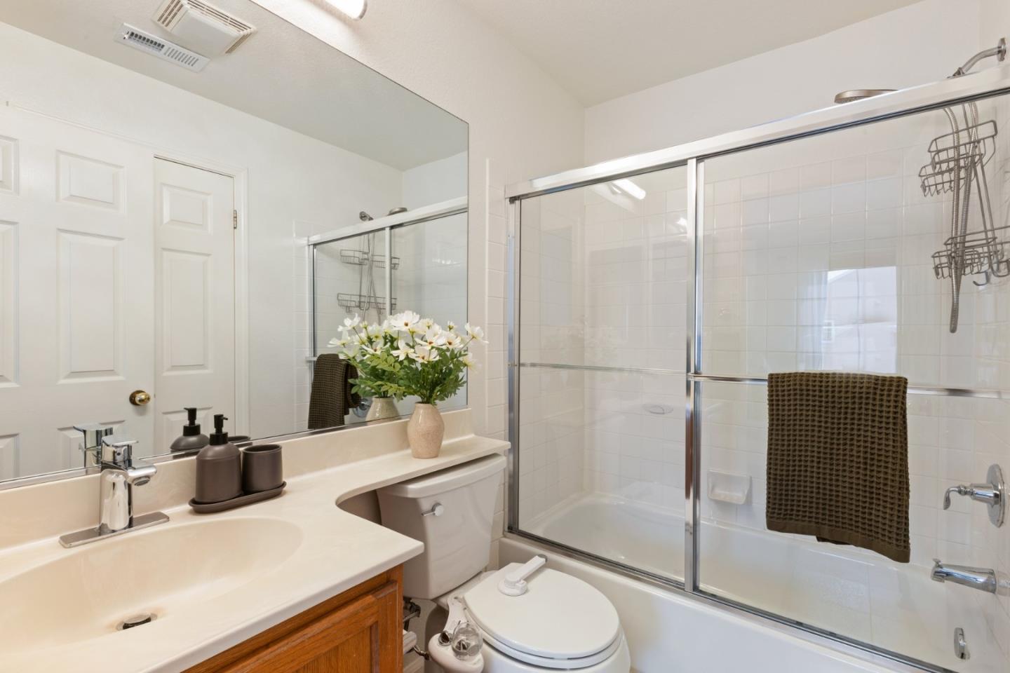 Detail Gallery Image 23 of 30 For 2009 Showers Dr #2,  Mountain View,  CA 94040 - 2 Beds | 2 Baths