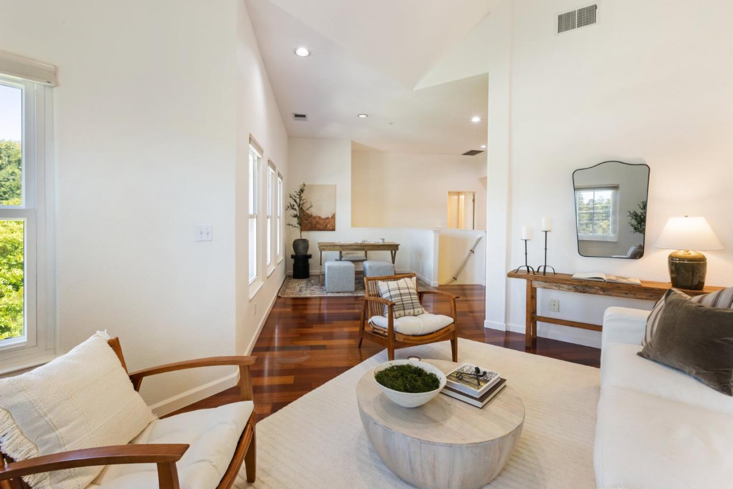 Detail Gallery Image 5 of 30 For 2009 Showers Dr #2,  Mountain View,  CA 94040 - 2 Beds | 2 Baths