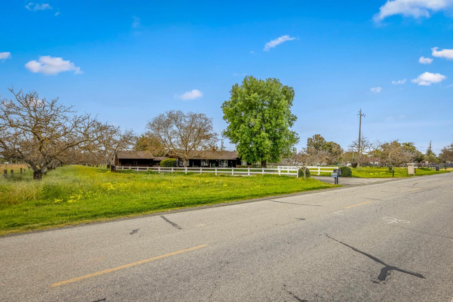Detail Gallery Image 59 of 61 For 13755 Columbet Ave, San Martin,  CA 95046 - 3 Beds | 2 Baths