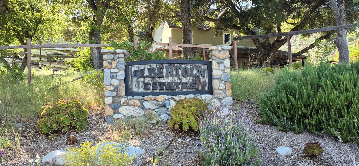 Detail Gallery Image 3 of 11 For 30010 Olivia Dr, Greenfield,  CA 93927 - – Beds | – Baths