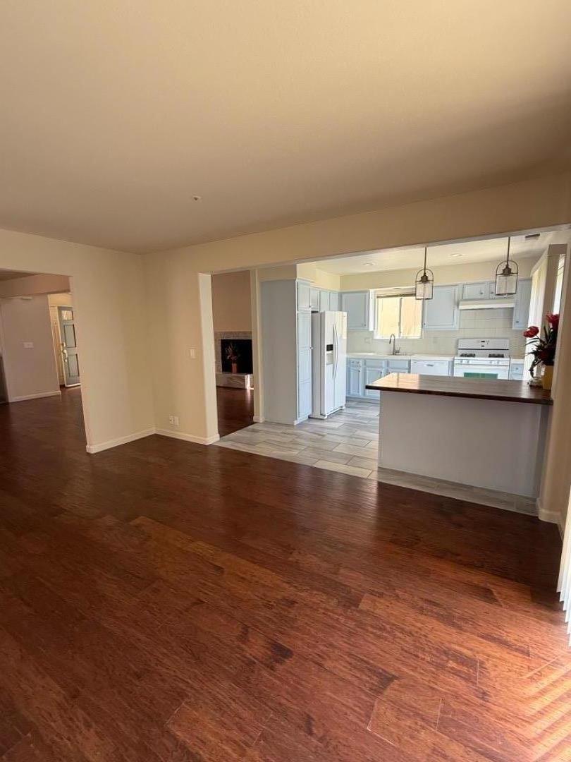 Detail Gallery Image 10 of 25 For 949 Nantucket Blvd #16,  Salinas,  CA 93906 - 3 Beds | 2/1 Baths