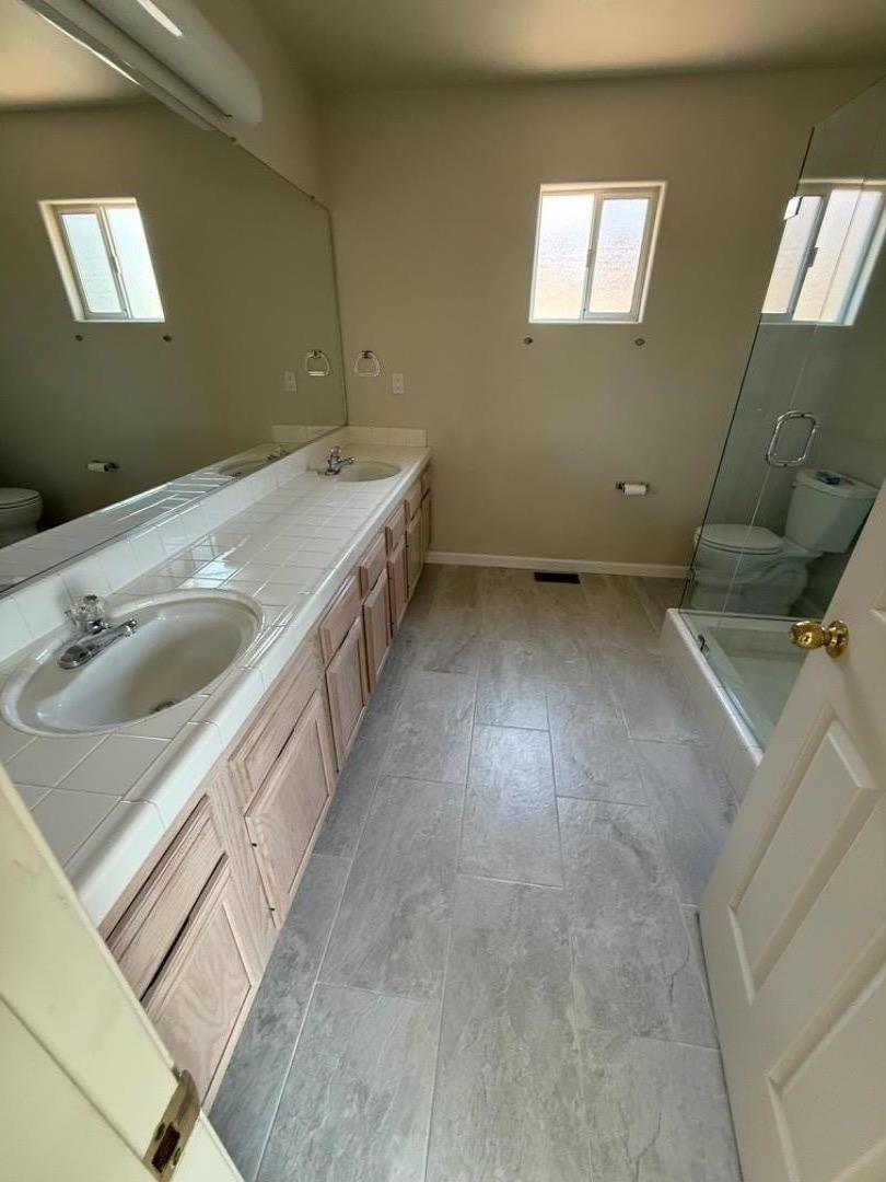 Detail Gallery Image 21 of 25 For 949 Nantucket Blvd #16,  Salinas,  CA 93906 - 3 Beds | 2/1 Baths
