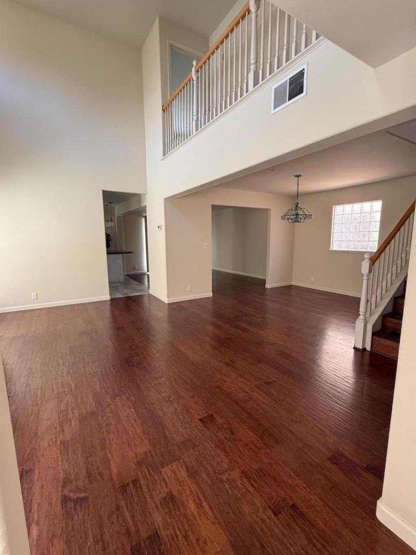 Detail Gallery Image 3 of 25 For 949 Nantucket Blvd #16,  Salinas,  CA 93906 - 3 Beds | 2/1 Baths