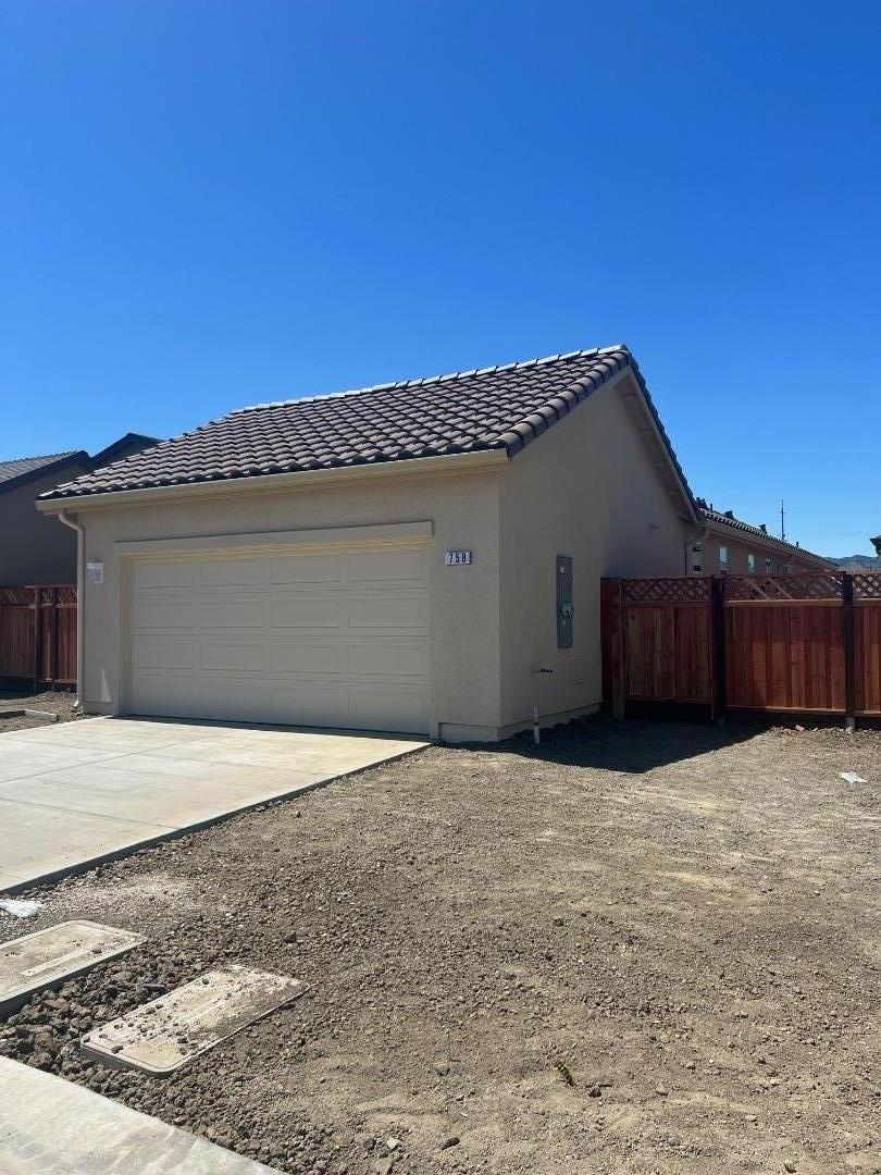 Detail Gallery Image 15 of 16 For 76 Boston Ln, King City,  CA 93930 - 3 Beds | 2 Baths