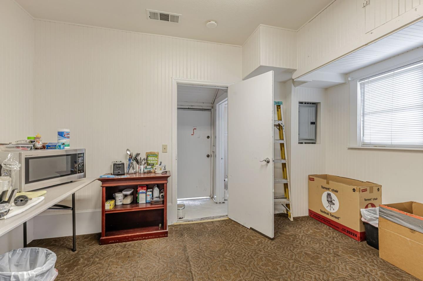 Detail Gallery Image 15 of 42 For 323 Texas St, Fairfield,  CA 94533 - – Beds | – Baths