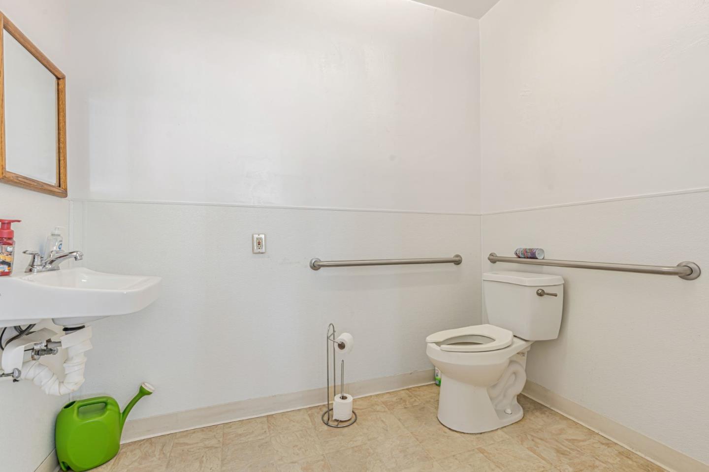 Detail Gallery Image 27 of 42 For 323 Texas St, Fairfield,  CA 94533 - – Beds | – Baths