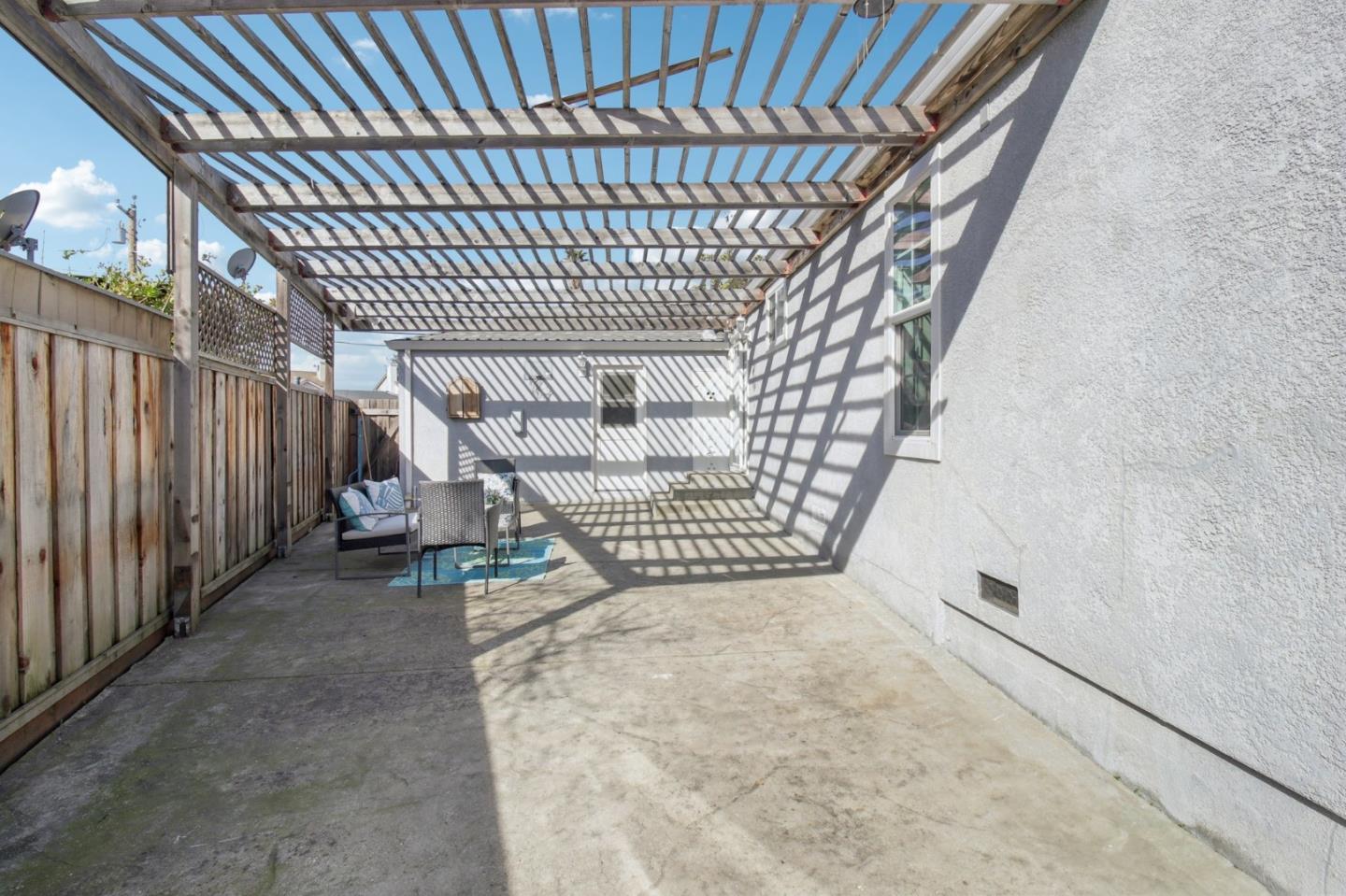 Detail Gallery Image 31 of 46 For 28250 Pacific St, Hayward,  CA 94544 - 3 Beds | 2 Baths