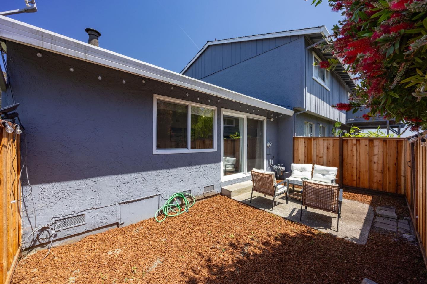 Detail Gallery Image 11 of 33 For 1026 Suzanne Ct, Half Moon Bay,  CA 94019 - 2 Beds | 1 Baths
