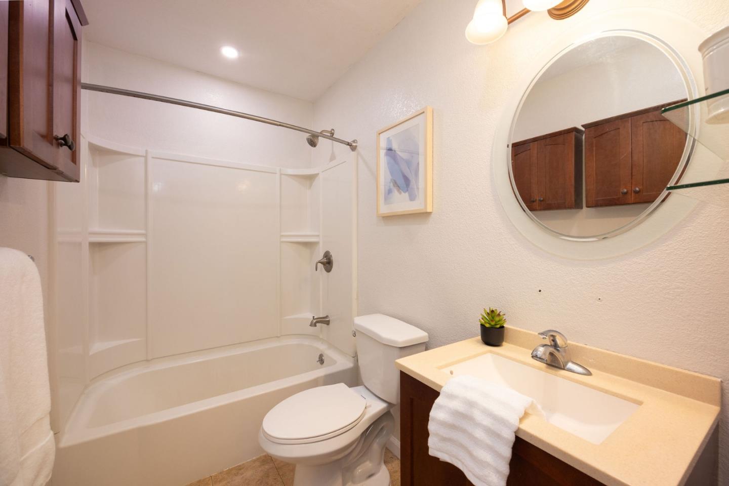 Detail Gallery Image 19 of 33 For 1026 Suzanne Ct, Half Moon Bay,  CA 94019 - 2 Beds | 1 Baths