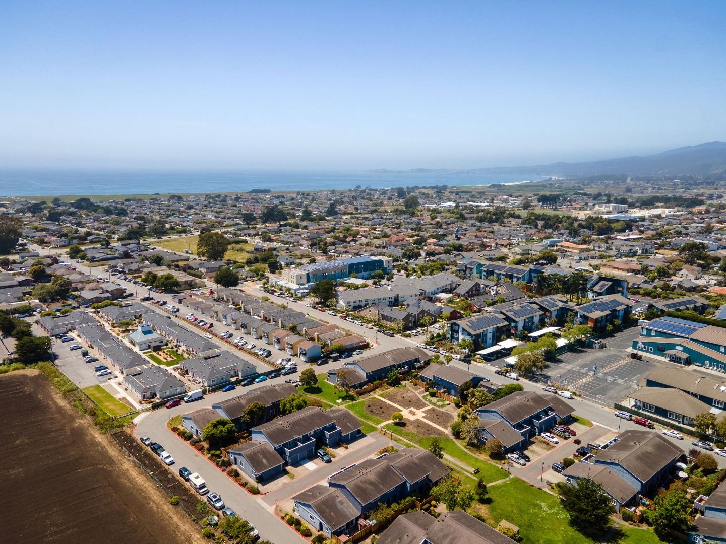Detail Gallery Image 33 of 33 For 1026 Suzanne Ct, Half Moon Bay,  CA 94019 - 2 Beds | 1 Baths