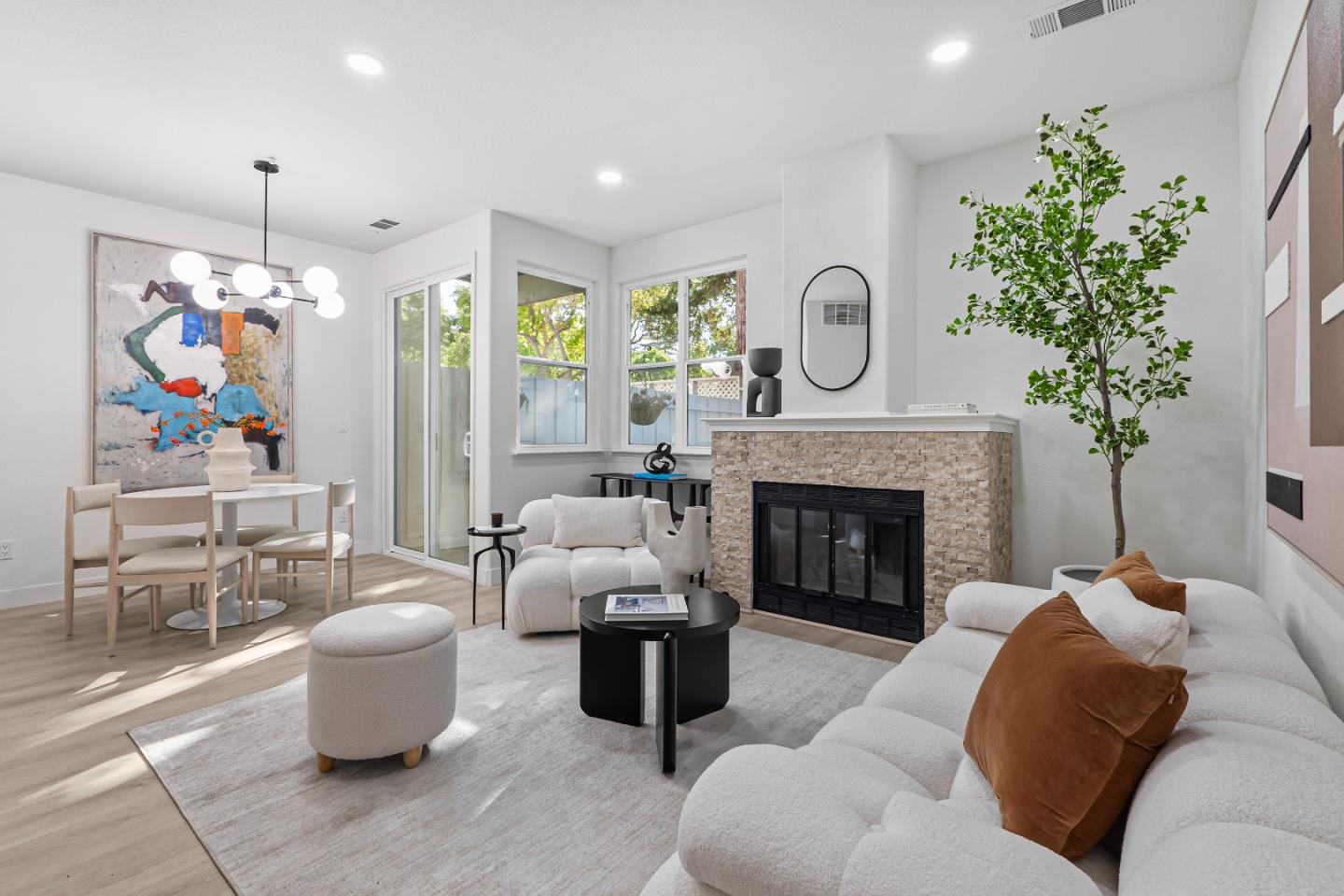 Detail Gallery Image 2 of 39 For 332 Deerwood Ct #1104,  Mountain View,  CA 94040 - 2 Beds | 2/1 Baths