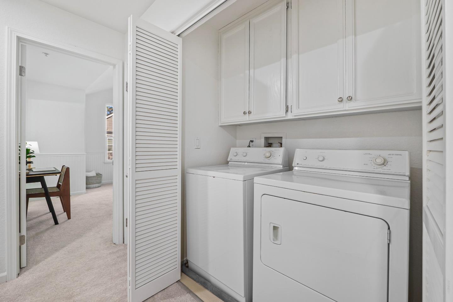 Detail Gallery Image 22 of 39 For 332 Deerwood Ct #1104,  Mountain View,  CA 94040 - 2 Beds | 2/1 Baths
