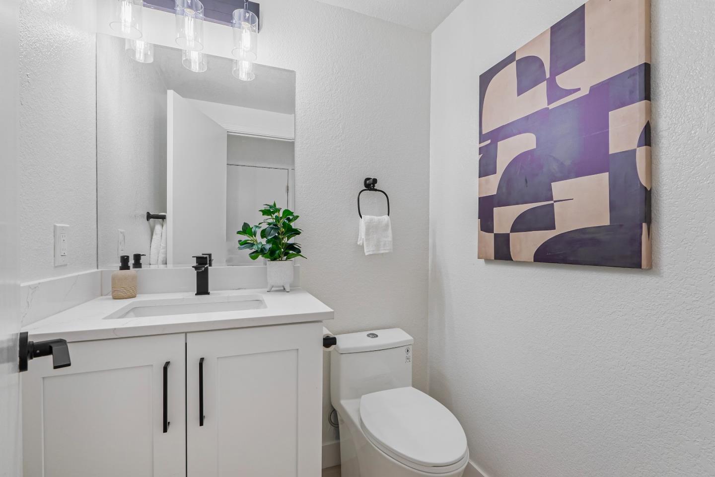 Detail Gallery Image 9 of 39 For 332 Deerwood Ct #1104,  Mountain View,  CA 94040 - 2 Beds | 2/1 Baths