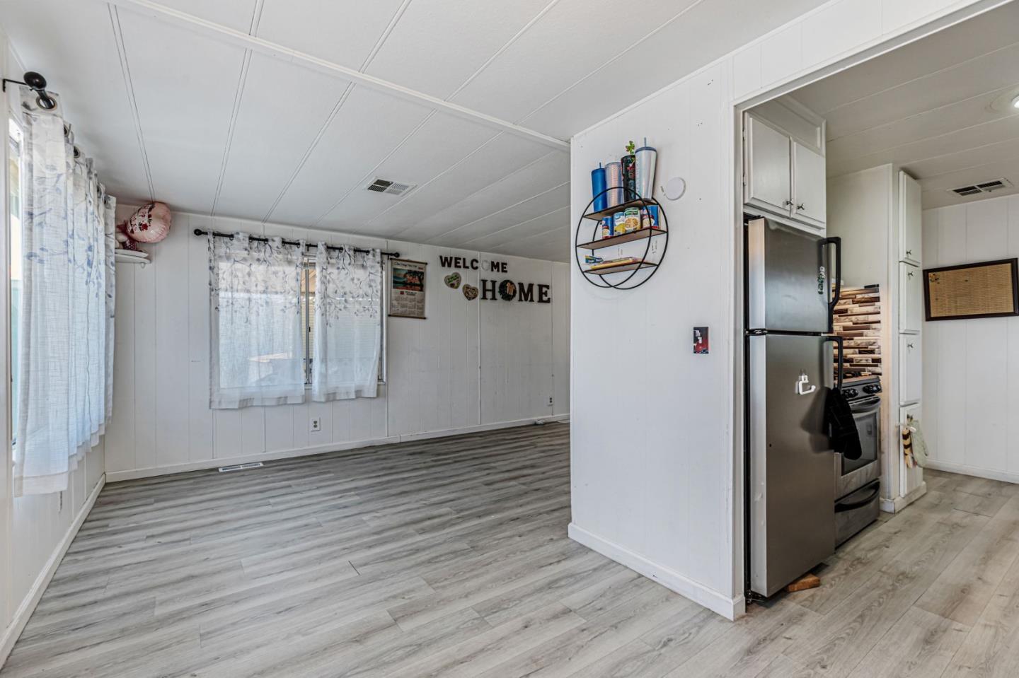 Detail Gallery Image 10 of 36 For 200 Burnett Ave #105,  Morgan Hill,  CA 95037 - 2 Beds | 1 Baths