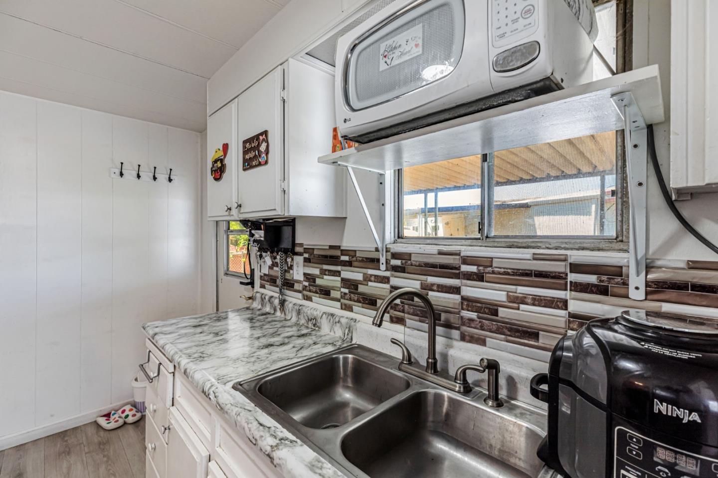 Detail Gallery Image 14 of 36 For 200 Burnett Ave #105,  Morgan Hill,  CA 95037 - 2 Beds | 1 Baths